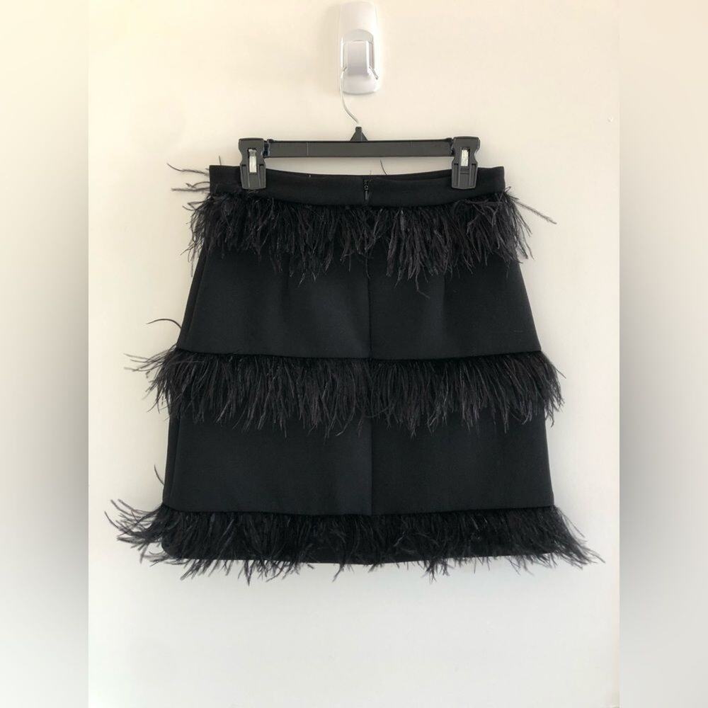 Elliatt Neiman Marcus Coco Feather Trimmed Black Mini Skirt Size M High Waist - Picture 4 of 11